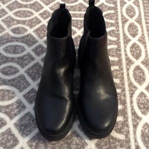 Mix No. 6 M6-Gwenda black boots, size 8.